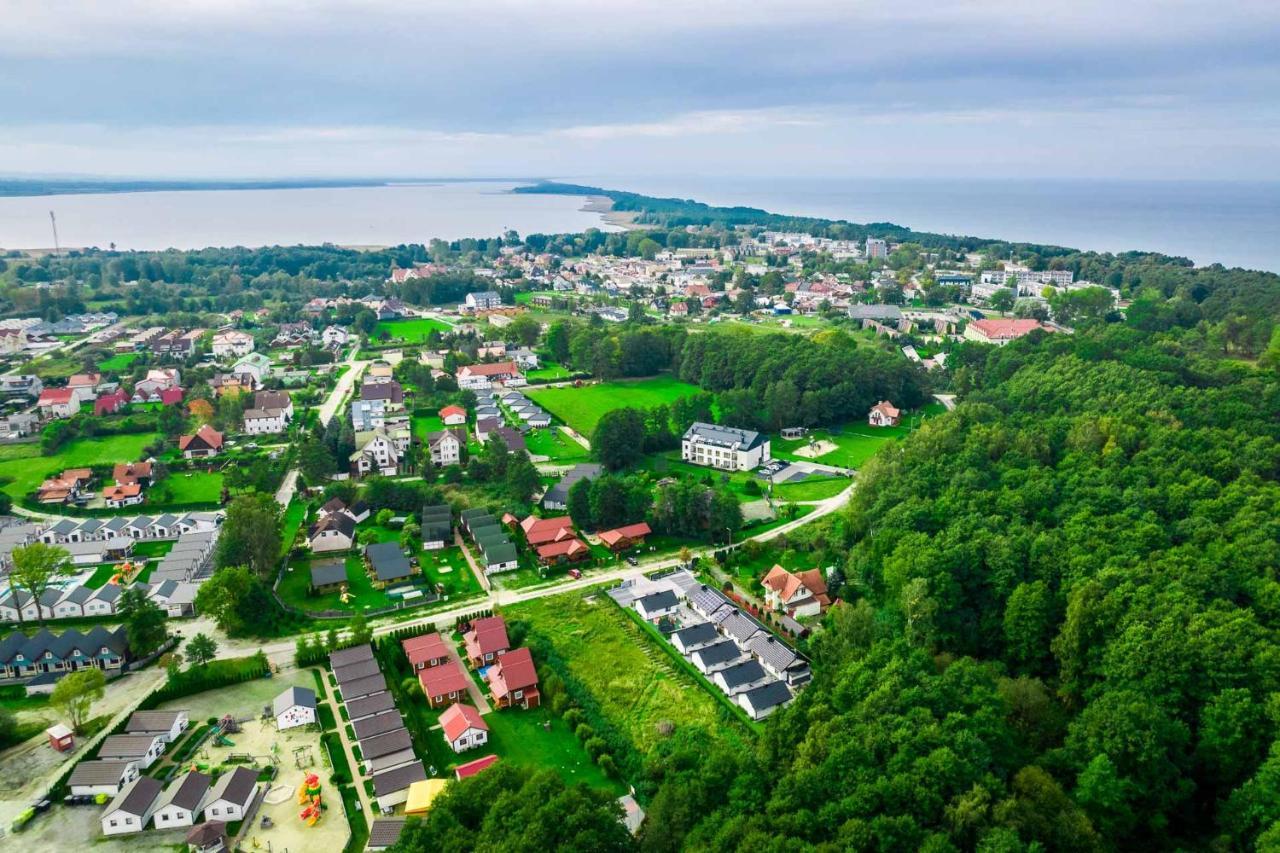 Domki Letniskowe - Seven Dąbki Exteriör bild